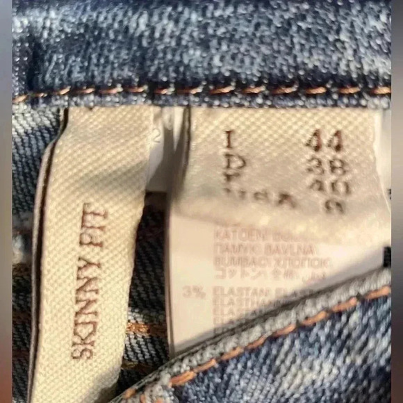 Brunello Cucinelli Sophisticated Comfort Medium Wash Skinny Jeans (Size  8) - Picture 6 of 7